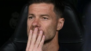 ng体育官网-队报：阿隆索从未打算主动辞职；任命阿隆索不是老佛爷的决定