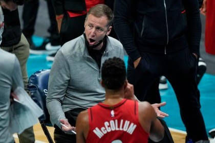 ng体育官网-名记爆料五大教头帅位不稳 雄鹿不进东决必换帅！